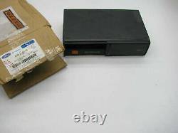New GENUINE OEM FORD CD Changer XW1Z-18D806-AA